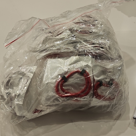 200 Pcs Red Rope Bracelets - Picture 2 of 3